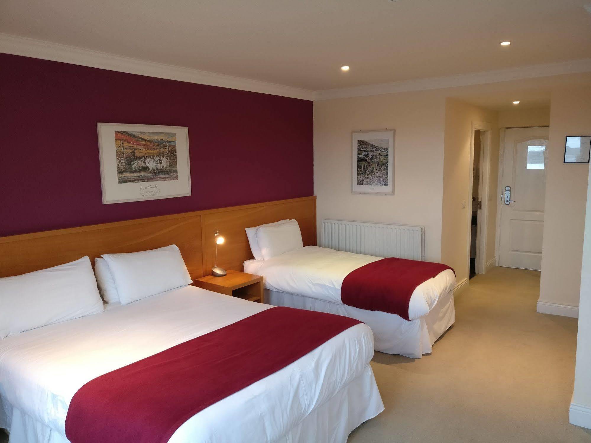 Hotel Ceann Sibeal Ballyferriter Exteriör bild